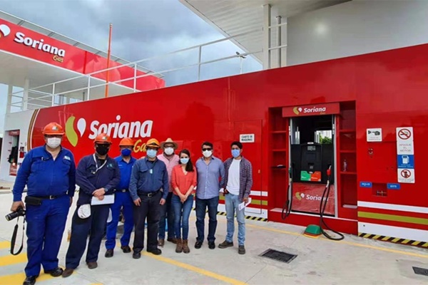 Mexico gas station solar power station